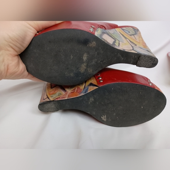 ZINC Barbiecore Stylish Red Wedge Preppy Graffiti Punk Artistic Sandals 8 (#11) - Picture 6 of 6